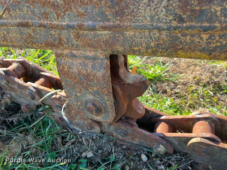 image for item MS9033 Davis Road Run'r  trencher