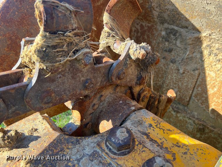 image for item MS9033 Davis Road Run'r  trencher