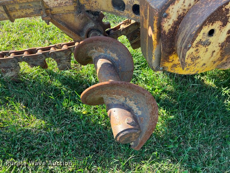 image for item MS9033 Davis Road Run'r  trencher