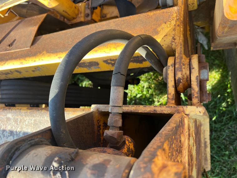 image for item MS9033 Davis Road Run'r  trencher