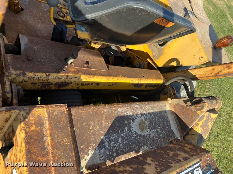 image for item MS9033 Davis Road Run'r  trencher