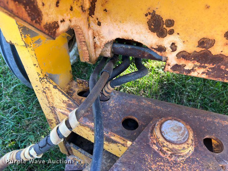 image for item MS9033 Davis Road Run'r  trencher