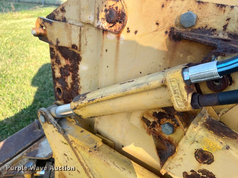 image for item MS9033 Davis Road Run'r  trencher