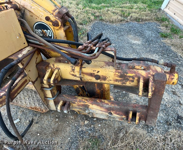 image for item MS9033 Davis Road Run'r  trencher