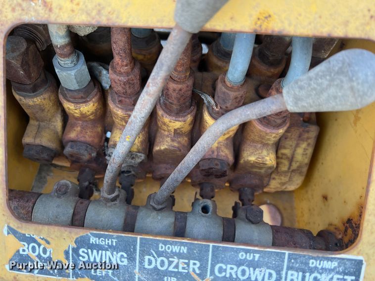 image for item MS9033 Davis Road Run'r  trencher