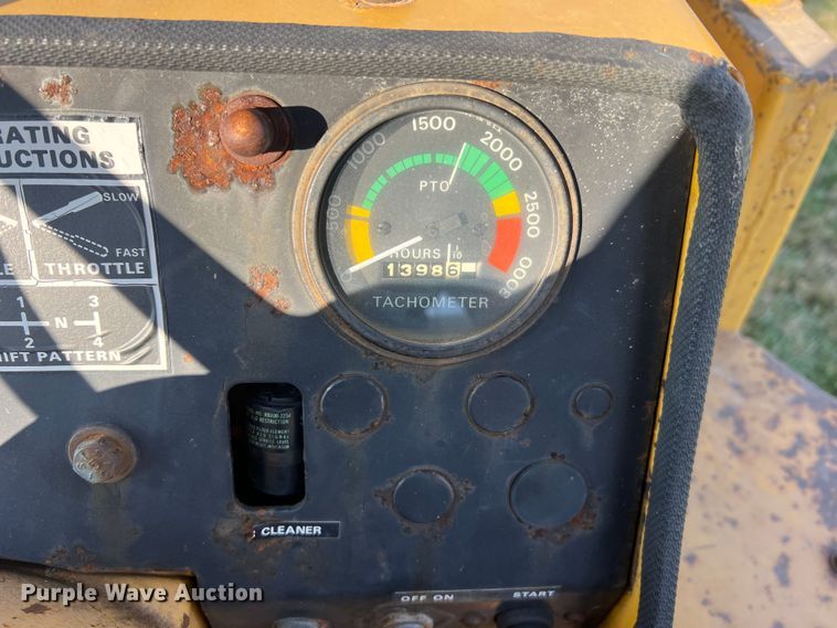 image for item MS9033 Davis Road Run'r  trencher