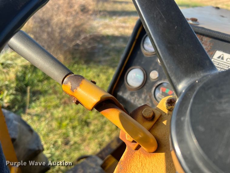 image for item MS9033 Davis Road Run'r  trencher