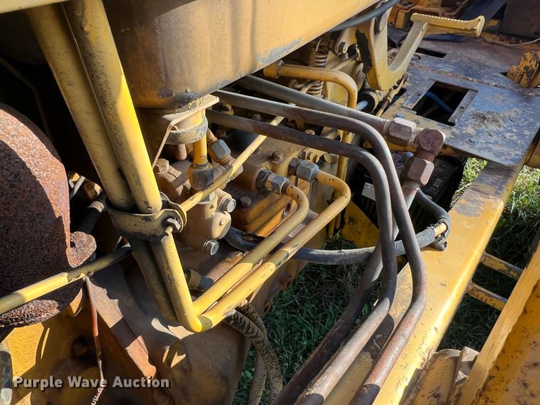 image for item MS9033 Davis Road Run'r  trencher