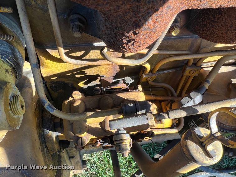 image for item MS9033 Davis Road Run'r  trencher