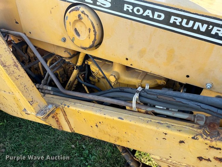 image for item MS9033 Davis Road Run'r  trencher