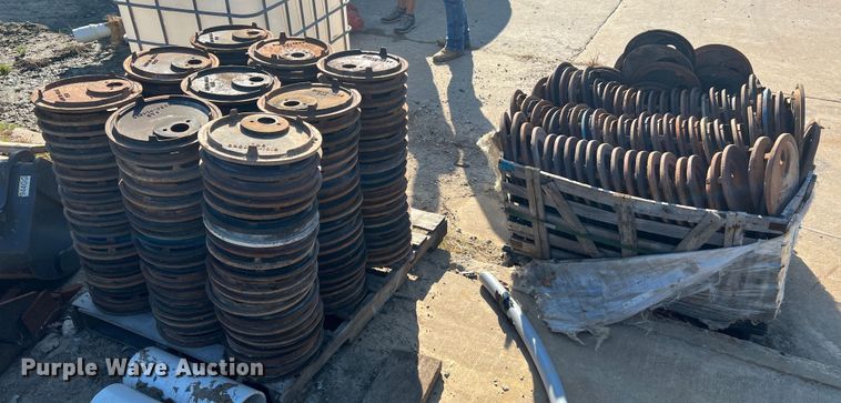 image for item MS9036 (330) Clay & Bailey 2380-01-1012 water meter covers