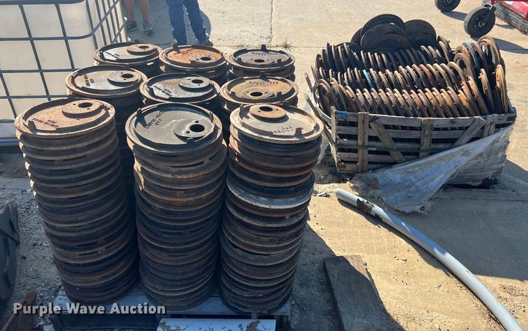 image for item MS9036 (330) Clay & Bailey 2380-01-1012 water meter covers