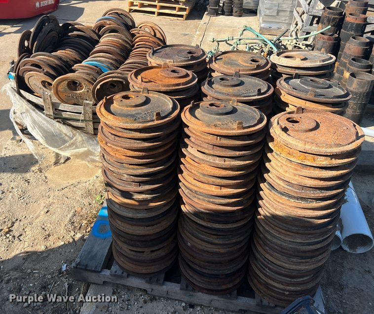 image for item MS9036 (330) Clay & Bailey 2380-01-1012 water meter covers