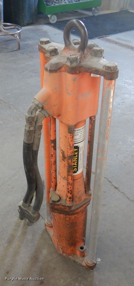 image for item MW9354 Stanley PD45  hydraulic post driver