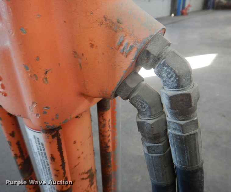 image for item MW9354 Stanley PD45  hydraulic post driver