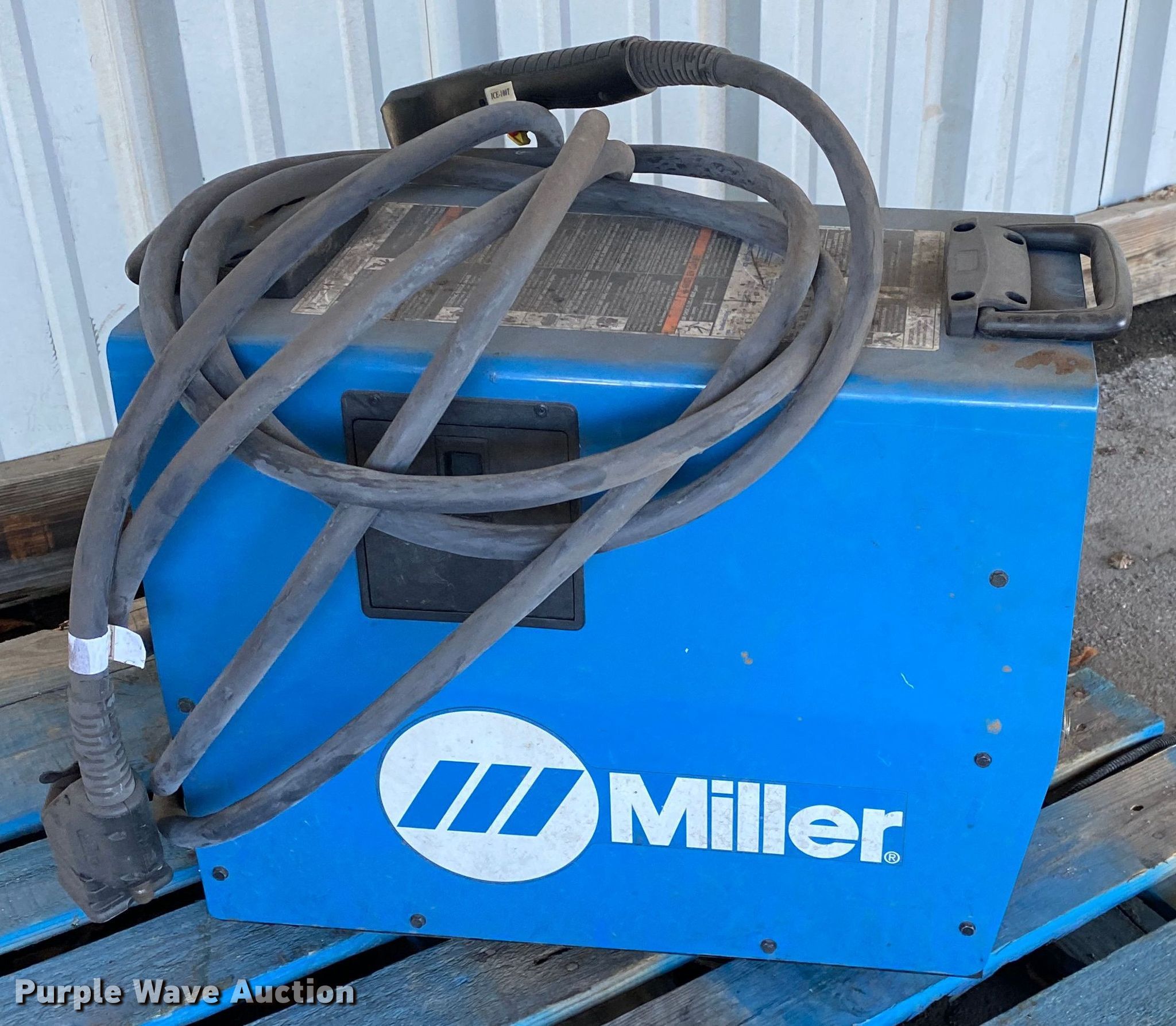 Miller Spectrum 1251 plasma cutter in Tulsa, OK Item IG9863 sold