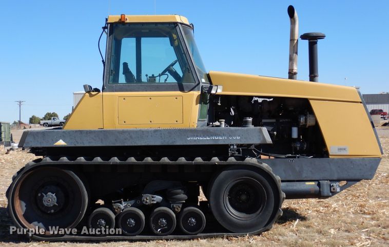image for item DF8120 1992 Caterpillar Challenger 65B  tractor