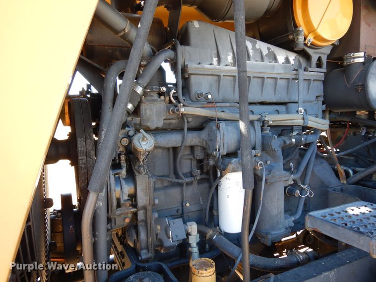 image for item DF8120 1992 Caterpillar Challenger 65B  tractor