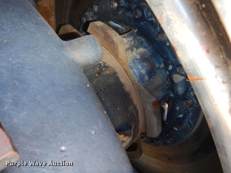 image for item DF8120 1992 Caterpillar Challenger 65B  tractor