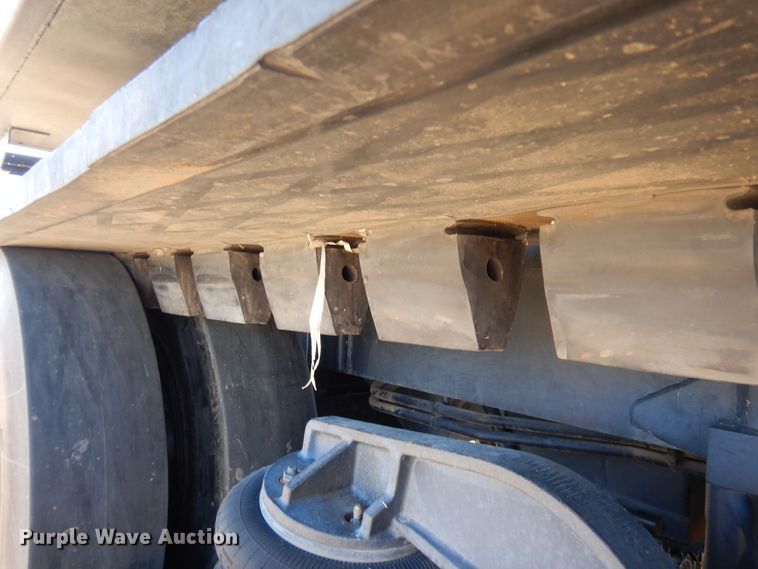 image for item DF8120 1992 Caterpillar Challenger 65B  tractor