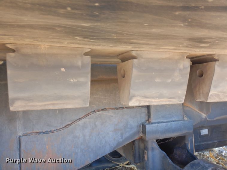 image for item DF8120 1992 Caterpillar Challenger 65B  tractor