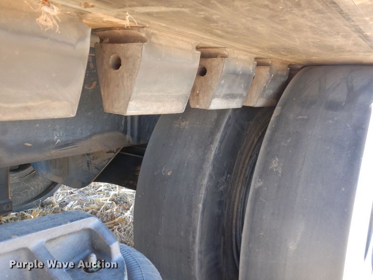 image for item DF8120 1992 Caterpillar Challenger 65B  tractor