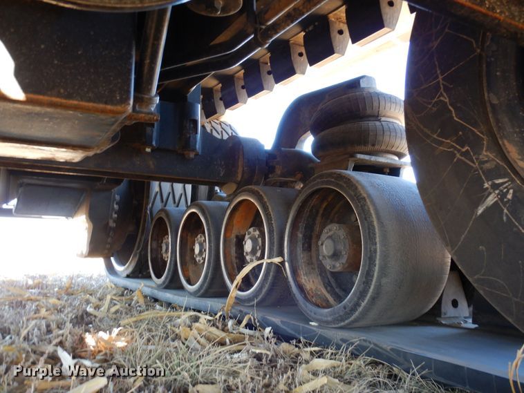 image for item DF8120 1992 Caterpillar Challenger 65B  tractor