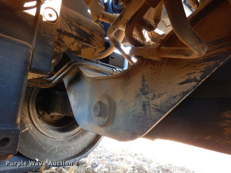 image for item DF8120 1992 Caterpillar Challenger 65B  tractor