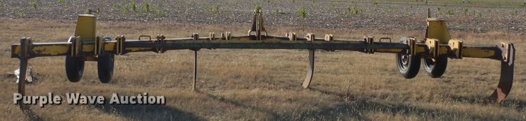 image for item DF8149 Big Ox  V-ripper