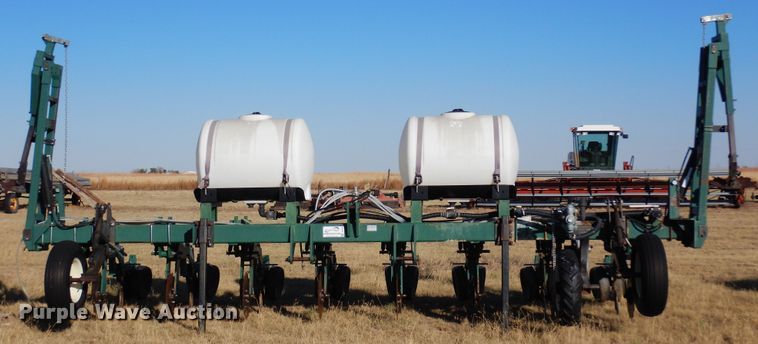 image for item DF8150 Moore-built  strip-till