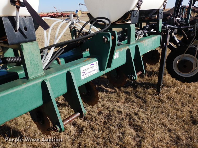 image for item DF8150 Moore-built  strip-till