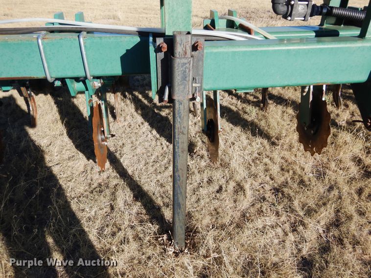 image for item DF8150 Moore-built  strip-till