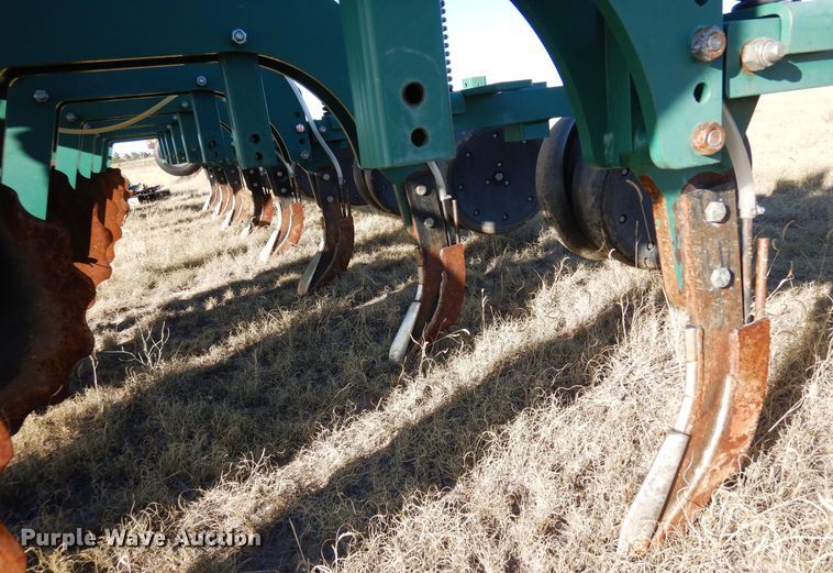 image for item DF8150 Moore-built  strip-till