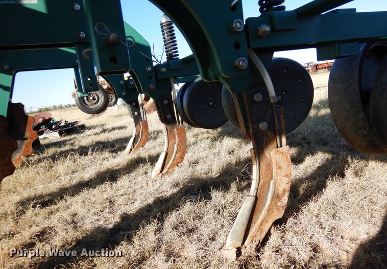 image for item DF8150 Moore-built  strip-till