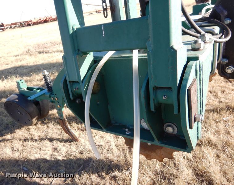 image for item DF8150 Moore-built  strip-till