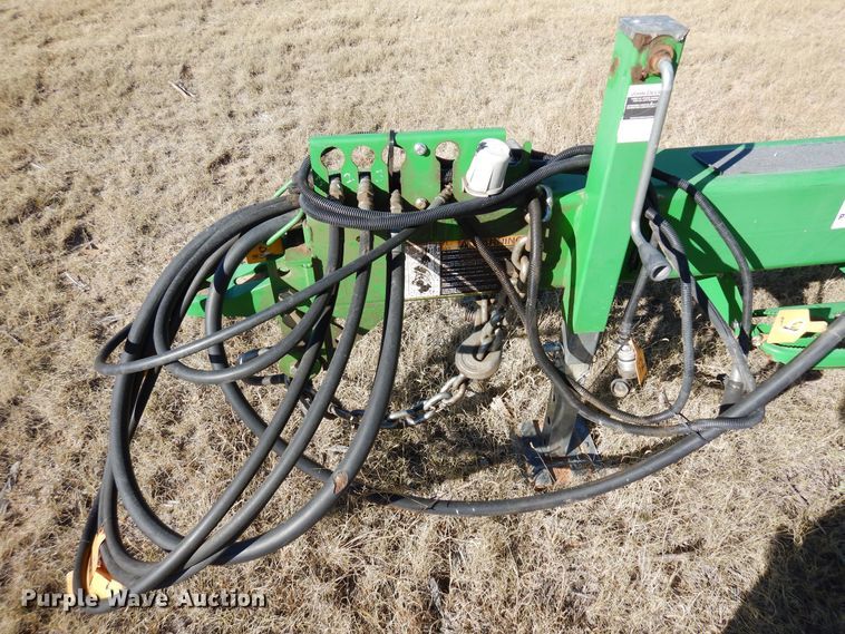 image for item DF8154 2010 John Deere 1890  air seeder