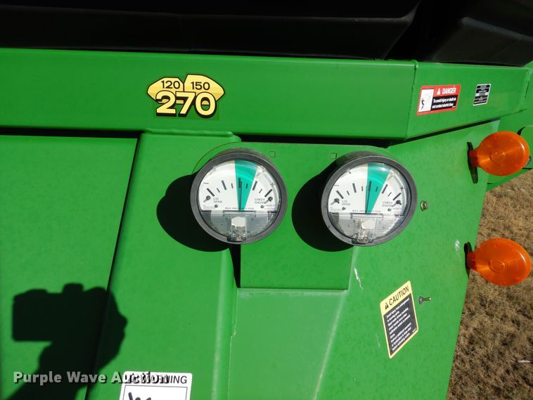 image for item DF8154 2010 John Deere 1890  air seeder