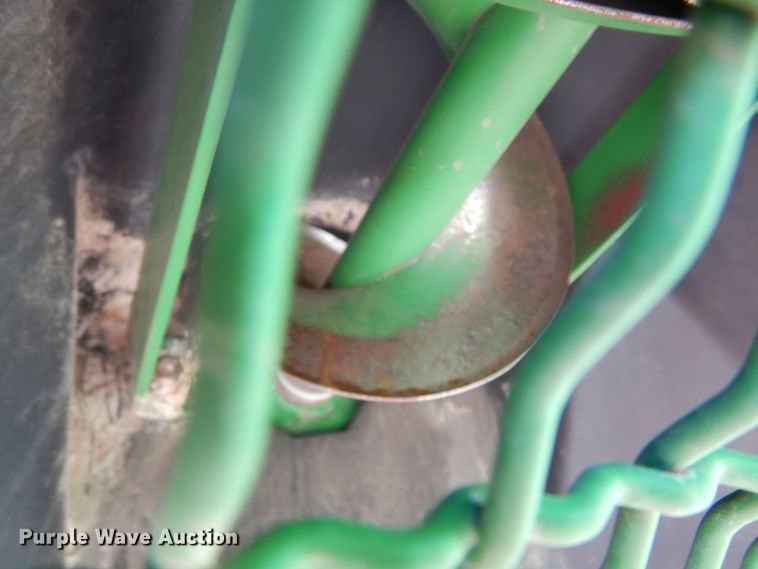 image for item DF8154 2010 John Deere 1890  air seeder