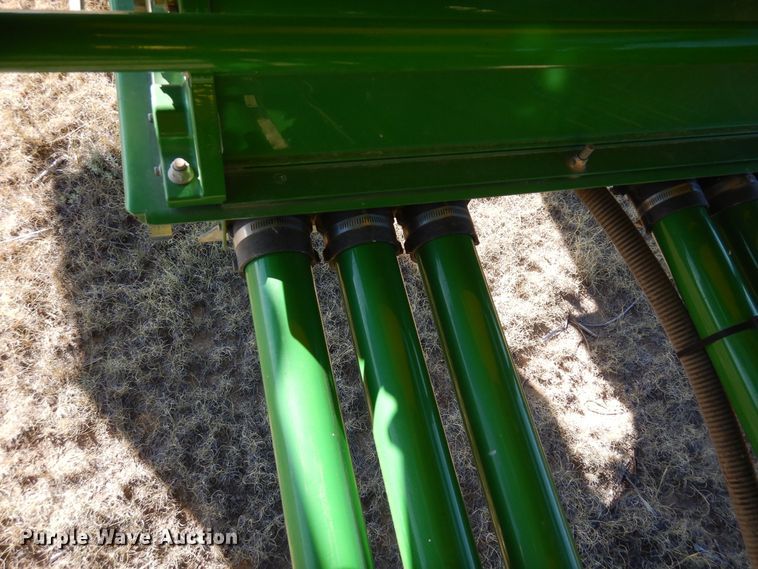 image for item DF8154 2010 John Deere 1890  air seeder