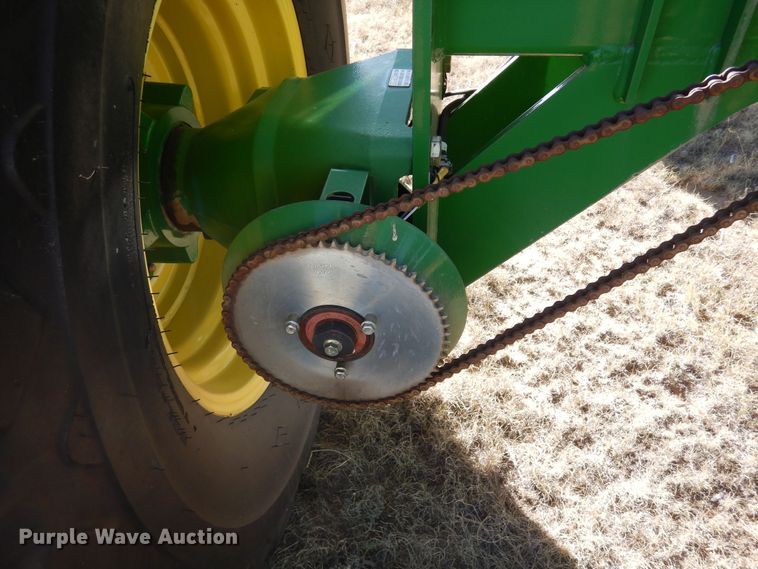 image for item DF8154 2010 John Deere 1890  air seeder