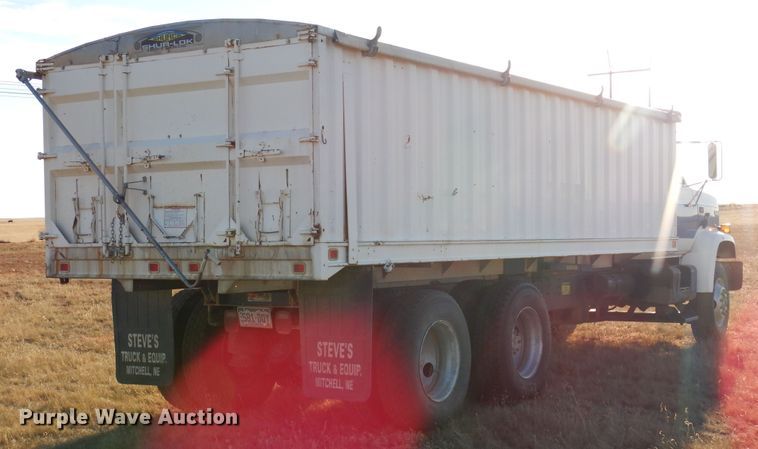 image for item DF8159 1988 GMC TopKick  grain truck