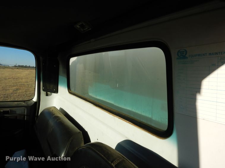 image for item DF8159 1988 GMC TopKick  grain truck