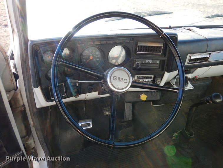 image for item DF8159 1988 GMC TopKick  grain truck