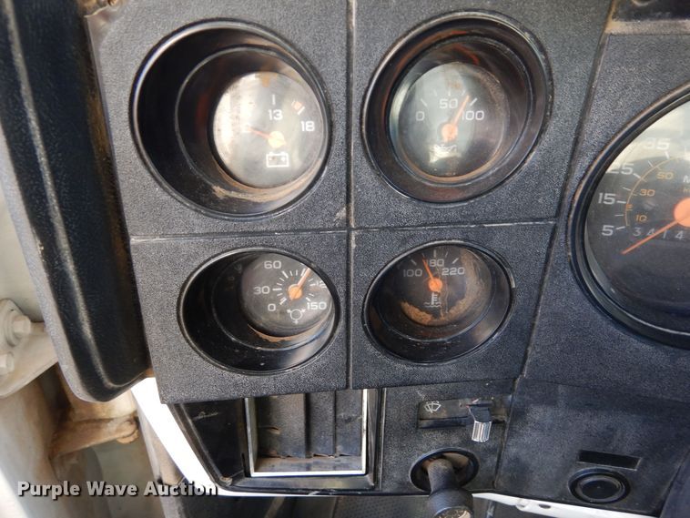 image for item DF8159 1988 GMC TopKick  grain truck