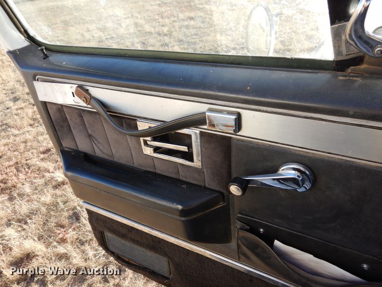 image for item DF8159 1988 GMC TopKick  grain truck