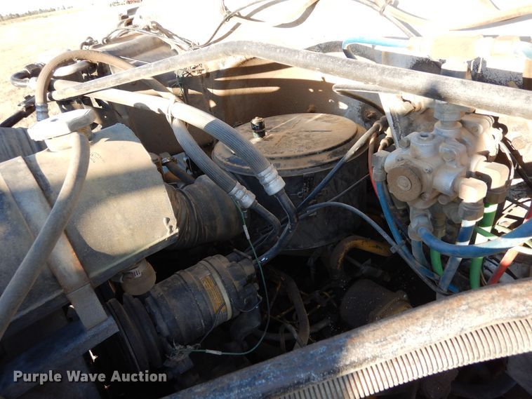 image for item DF8159 1988 GMC TopKick  grain truck