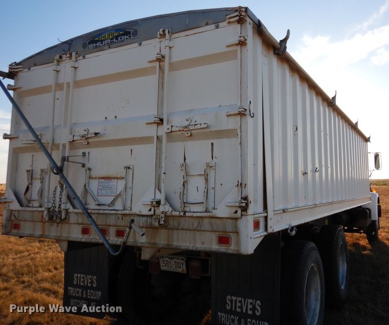 image for item DF8159 1988 GMC TopKick  grain truck