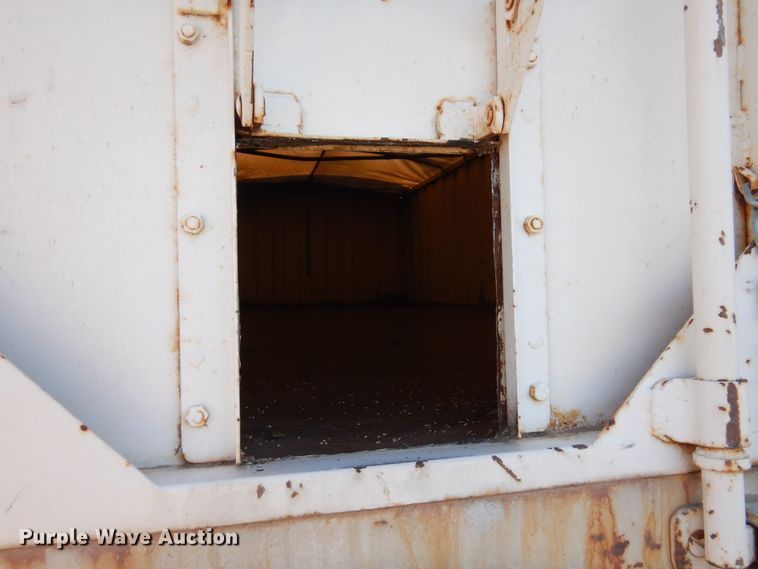 image for item DF8159 1988 GMC TopKick  grain truck