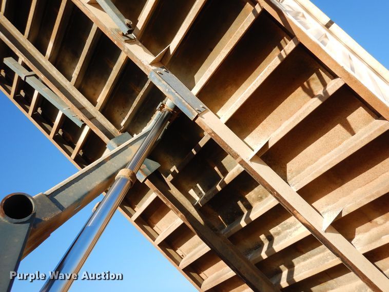 image for item DF8159 1988 GMC TopKick  grain truck