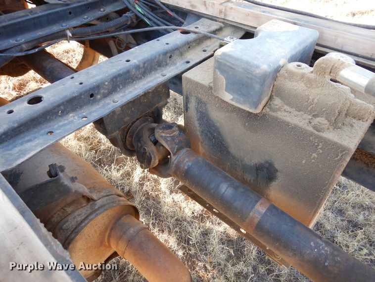 image for item DF8159 1988 GMC TopKick  grain truck